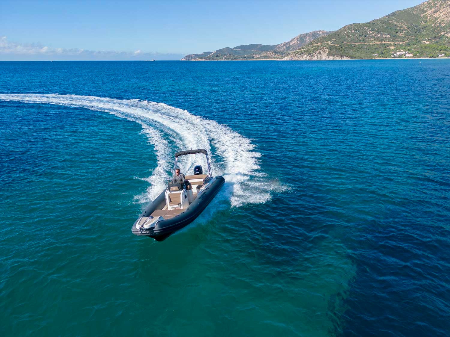 Noleggio gommoni a Cagliari con Blue Sea Charter, escursioni in mare Sardegna